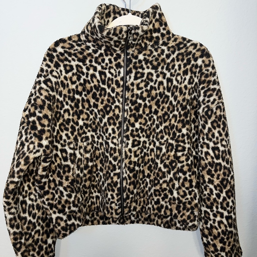 Cheetah zip up puffer jacket